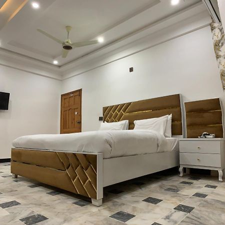 Hotel Flower Of Capital Исламабад Екстериор снимка